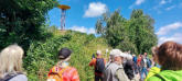 Die große Lion-Windharfe wird erstaunt in Augenschein genommen